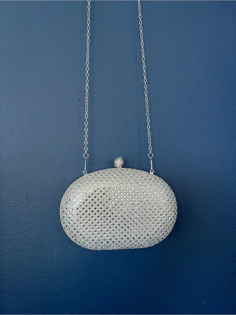 Sparkling Silver Rhinestone Evening Clutch with Chain Strap
